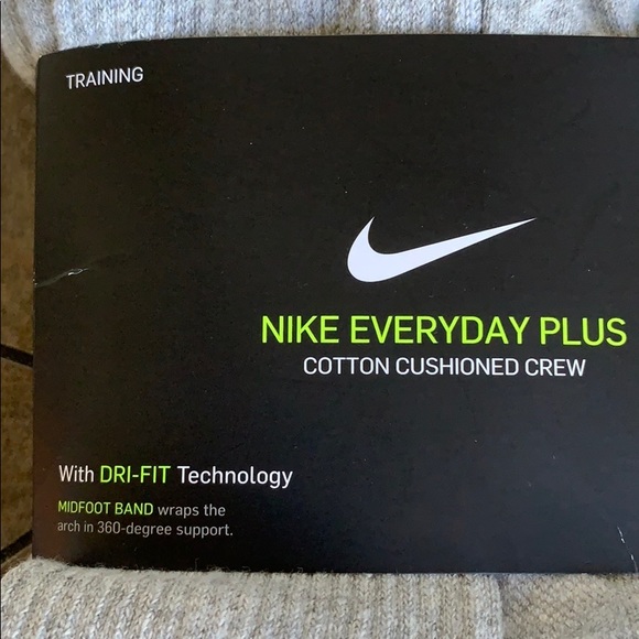 NIKE EVERYDAY CUSHIONED CREW SOCKS Men’s - Picture 5 of 16